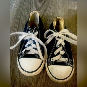 converse shoes